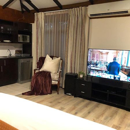 Sand River Guest House Johannesburg Dış mekan fotoğraf