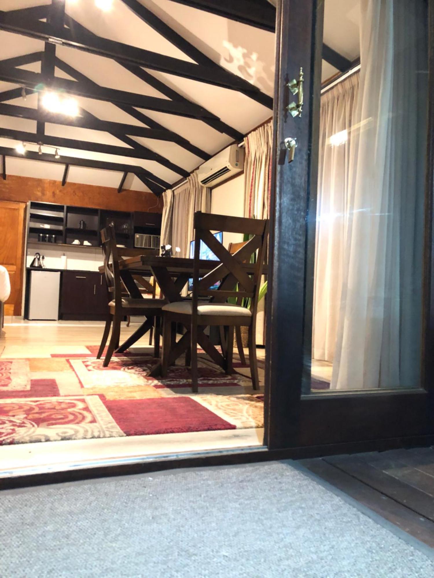 Sand River Guest House Johannesburg Dış mekan fotoğraf